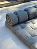 Dīvāns ar sprādzēm ārā™