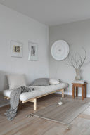 PACE Daybed – styled photo 39