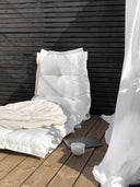 SĒDI UN GUĻ ĀRĀ™